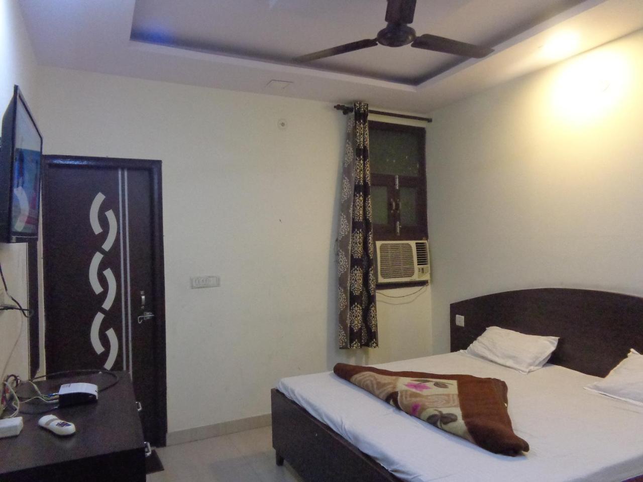 Silver Residency Hotel New Delhi Ngoại thất bức ảnh
