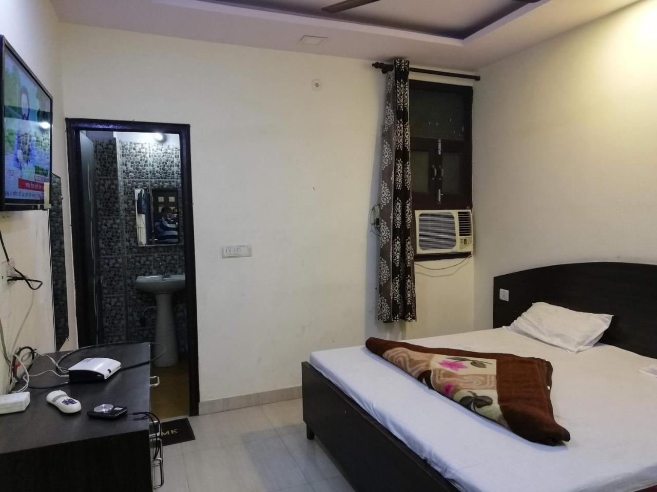 Silver Residency Hotel New Delhi Ngoại thất bức ảnh