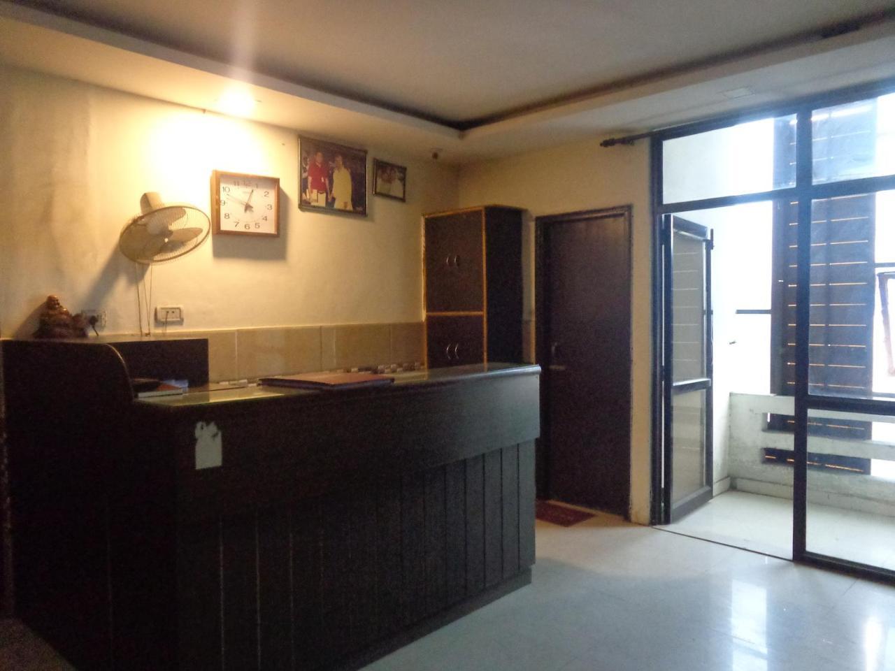 Silver Residency Hotel New Delhi Ngoại thất bức ảnh
